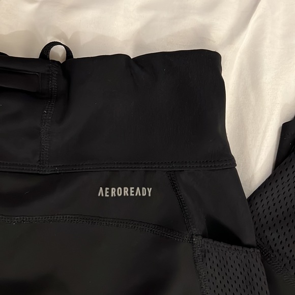 Adidas Running aeroready yoga capris black medium mesh EUC - Picture 4 of 7